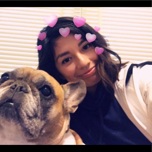 Meet your Posher, Carla - Picture 1 of 1